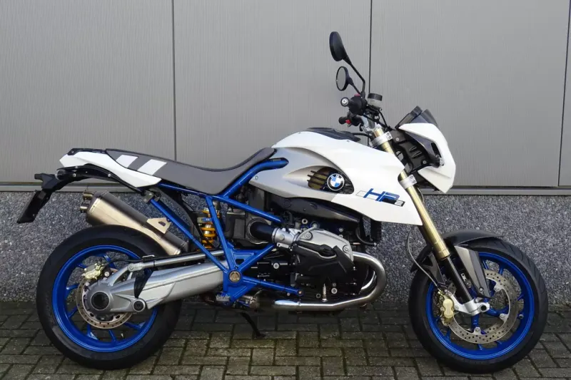 BMW HP2 Megamoto (2008)