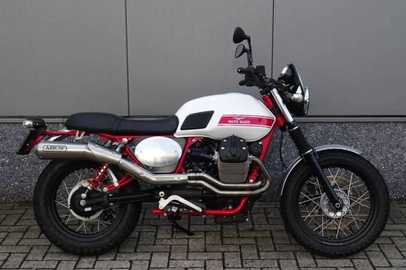 Moto Guzzi V7 II Stornello (2016)