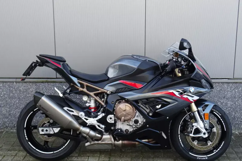BMW S 1000 RR (2023)