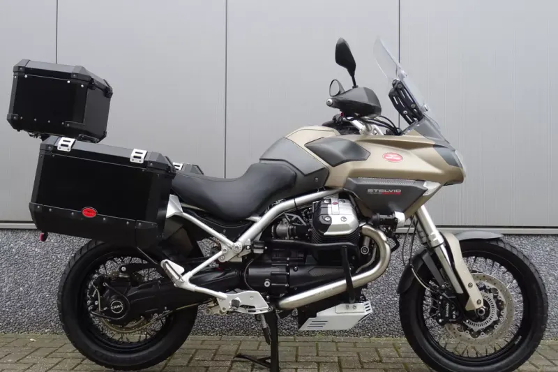 Moto Guzzi Stelvio (2009)