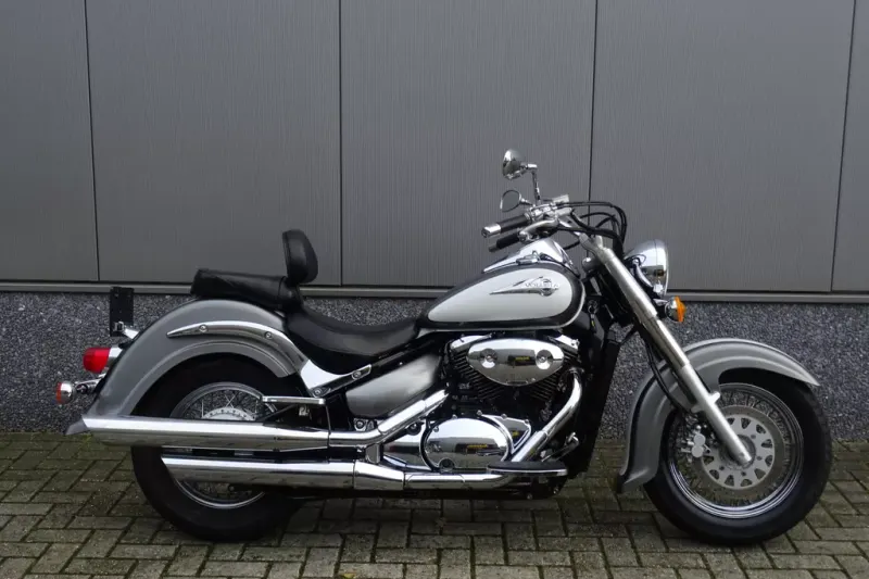 Suzuki VL 800 VOLUSIA (2003)