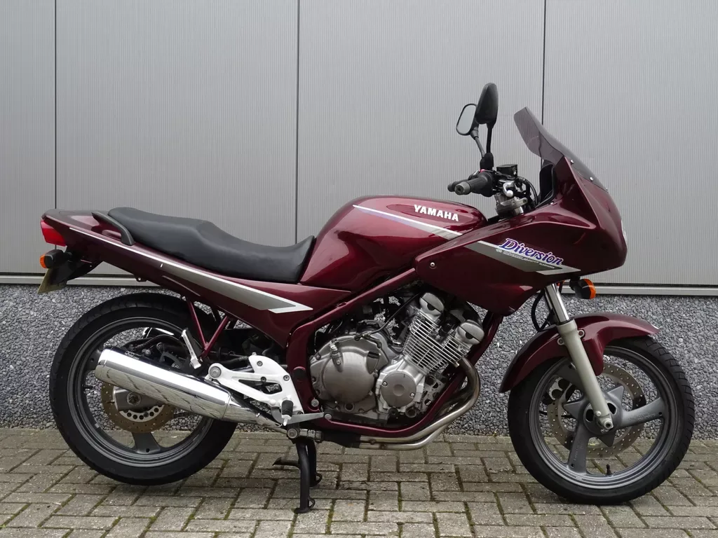 Yamaha XJ 600 S Diversion (1995) — foto 1