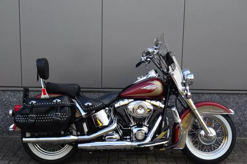 Harley-Davidson Heritage FLSTCI CLASSIC (2009)