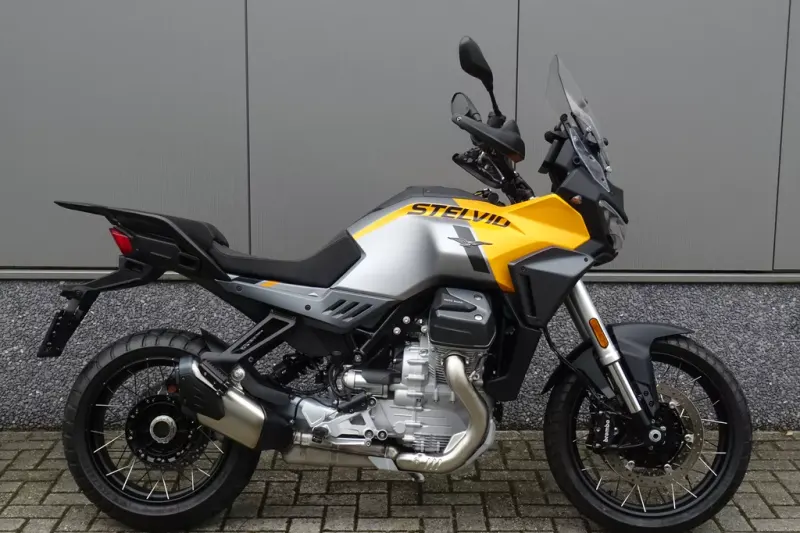 Moto Guzzi Stelvio (2026)