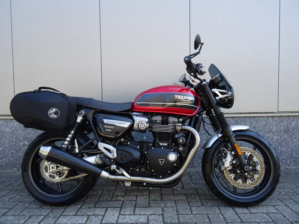 Triumph Speed Twin 1200 (2019) — foto 1