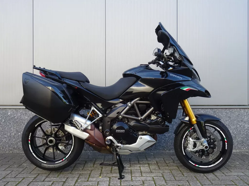 Ducati MULTISTRADA 1200 S Touring (2010) — foto 1
