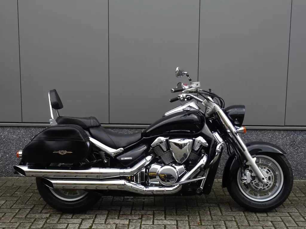 Suzuki Intruder C1800R (2008) — foto 1