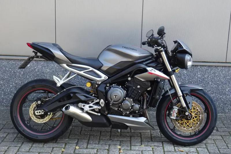 Triumph Street Triple (2017)