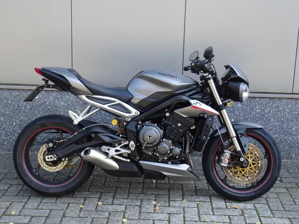 Triumph Street Triple (2017) — foto 1