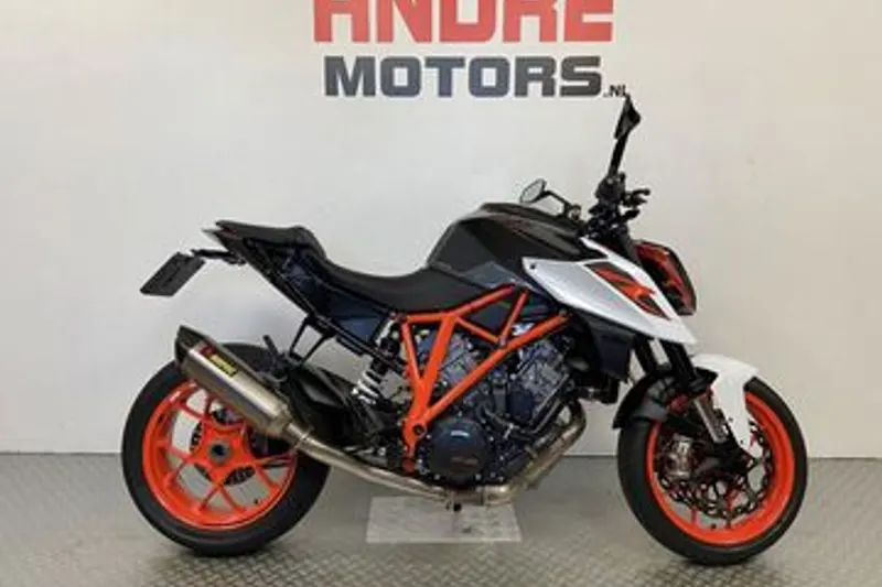 KTM 1290 SuperDuke R (2019)