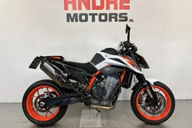 KTM 890 Duke R (2020)