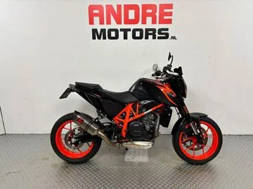 KTM 690 Duke (2017) — foto 1