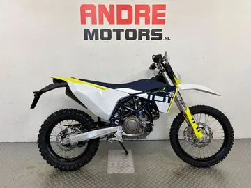 Husqvarna 701 Enduro (2024) — foto 1
