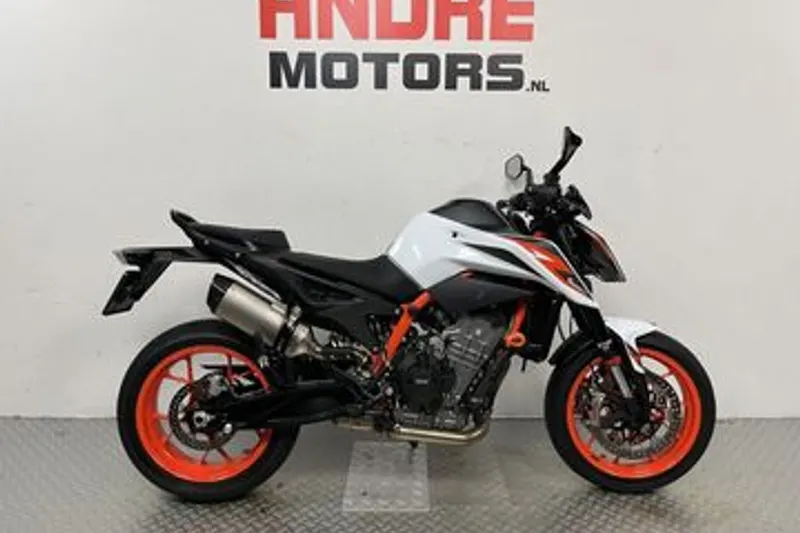 KTM 890 Duke (2020)