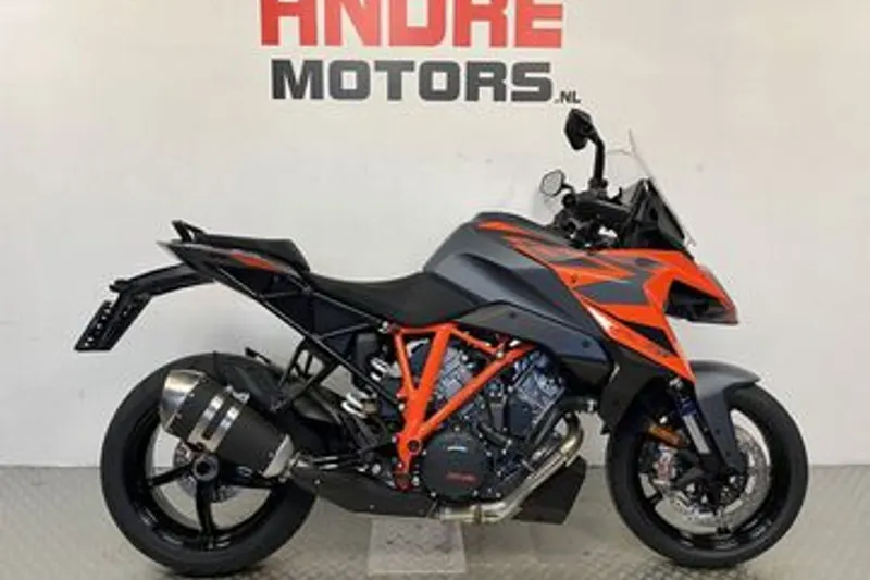 KTM 1290 Super Duke (2024)