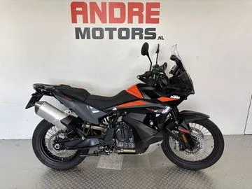 KTM 890 Adventure (2024) — foto 1