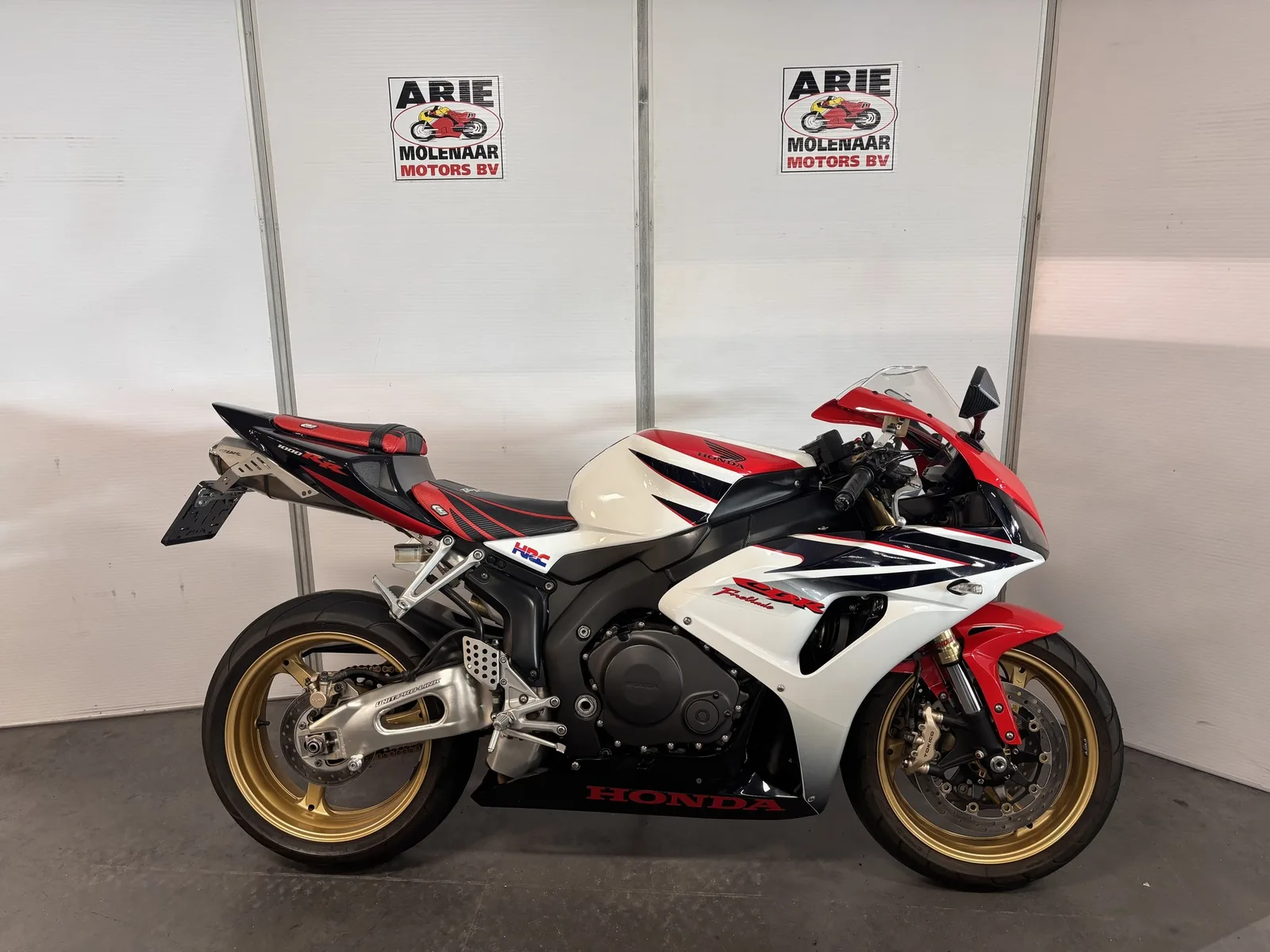 Honda CBR1000RR (2007) — foto 1