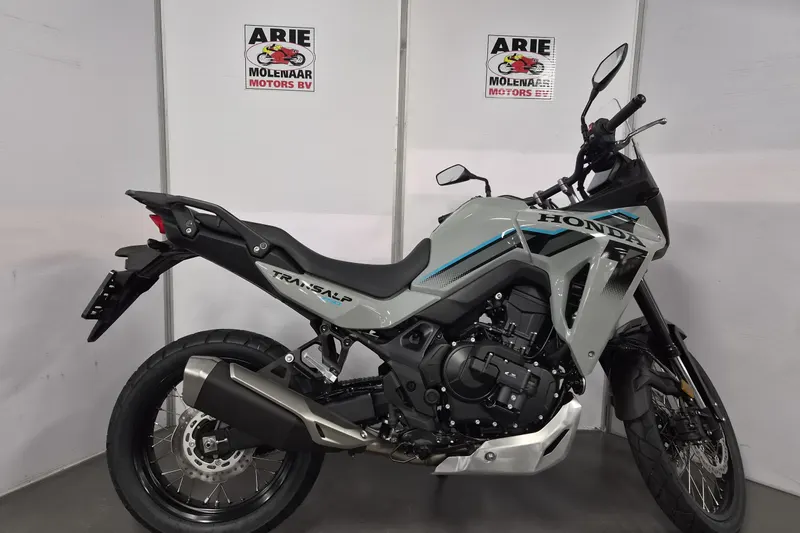 Honda XL750 Transalp E Clutch (2026)