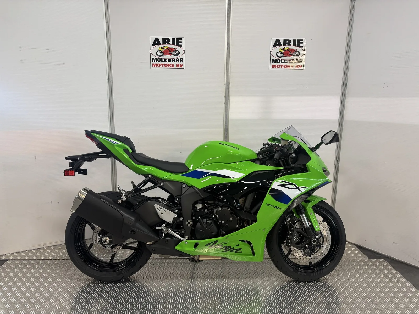 Kawasaki Ninja ZX-6R (2026) — foto 1