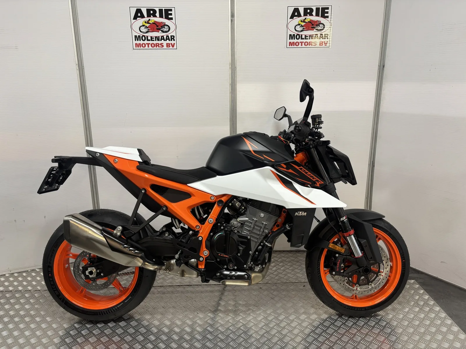 KTM Duke 990 (2026) — foto 1