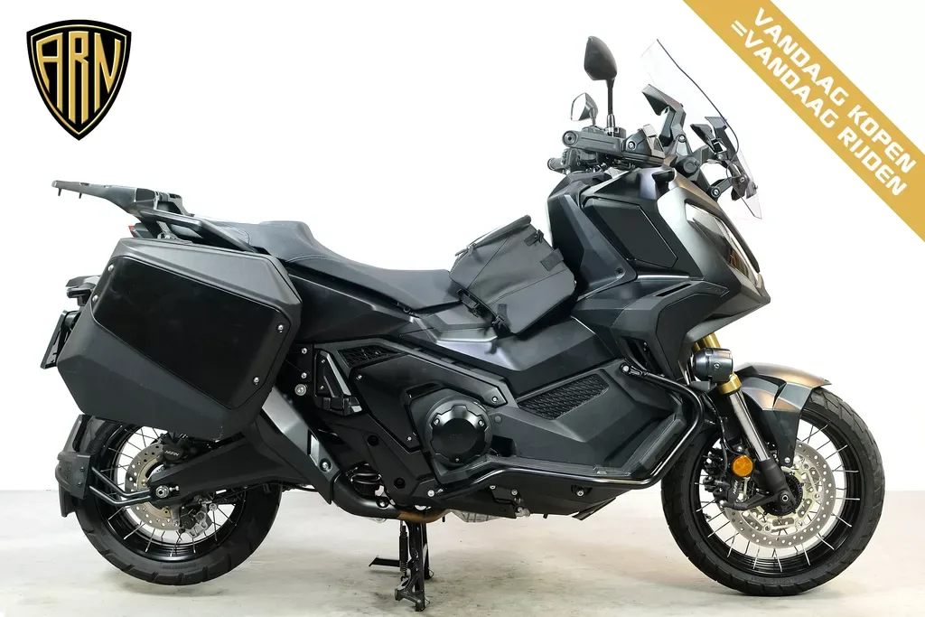 Honda X ADV (2022) — foto 1