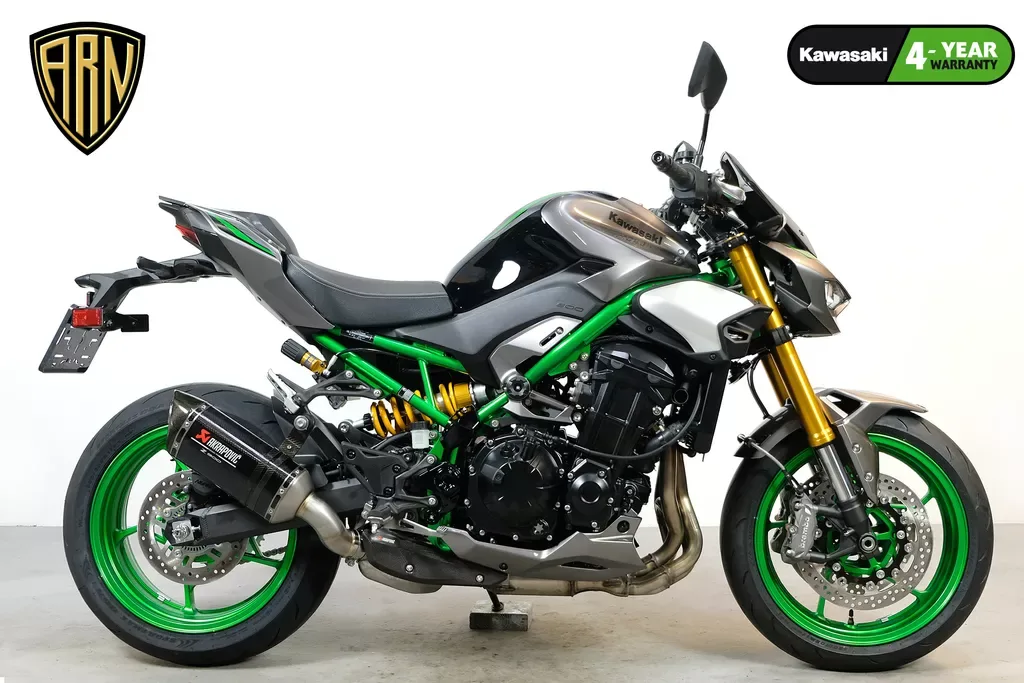 Kawasaki Z900 SE Performance (2026) — foto 1