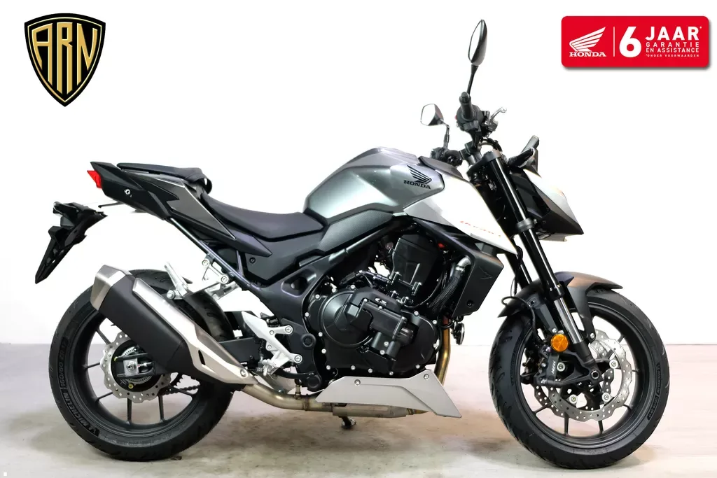 Honda CB 750 Hornet (2026) — foto 1