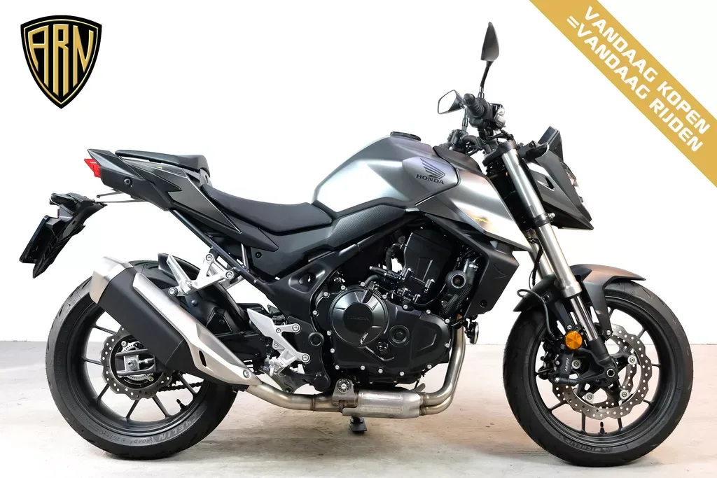 Honda CB 750 Hornet (2024) — foto 1