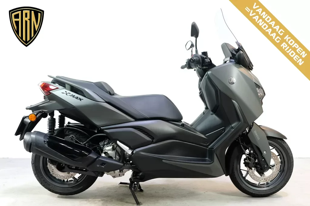 Yamaha X-MAX 300 (2025) — foto 1