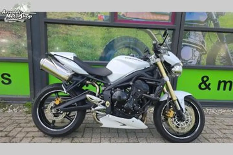 Triumph Street Triple 675 (2009)