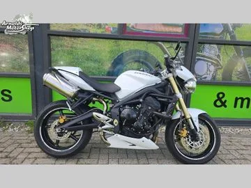 Triumph Street Triple 675 (2009) — foto 1