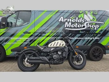 CFMoto 450 CLC Bobber (2026) — foto 1