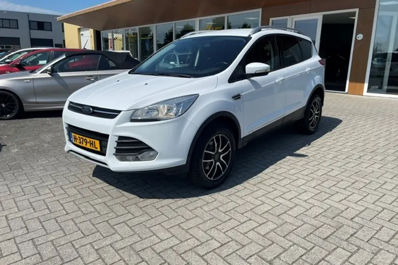 Ford Kuga (2016)