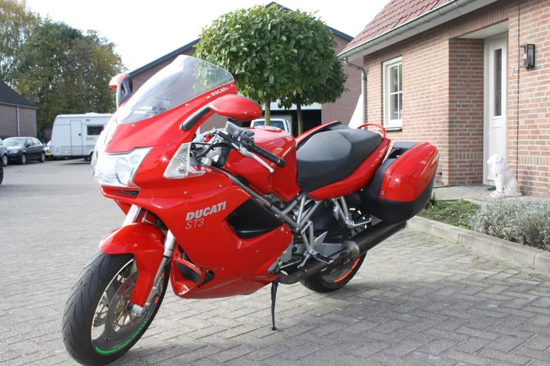 Ducati ST3 (2006)