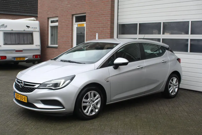 Opel Astra (2019)