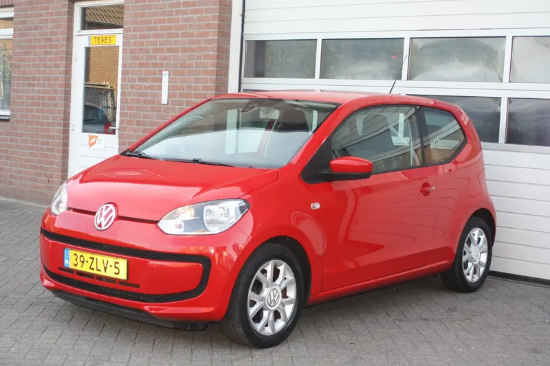 Volkswagen Up! (2013)