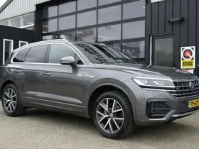 Volkswagen Touareg 3.0 TDI R-Line Automaat