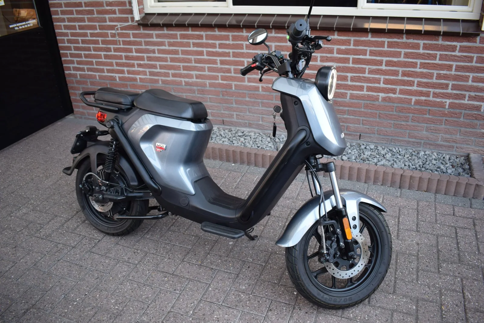NIU Bromscooter UQI GT ELEKTRISCH (2020) — foto 1
