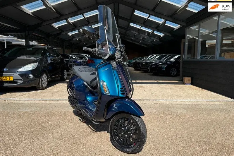 Vespa Bromscooter Sprint 50 Sled Dynamisch Custom Blauw Valbeugels Sprint 50 S (2022)