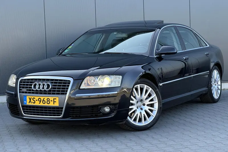Audi A8 (2005)