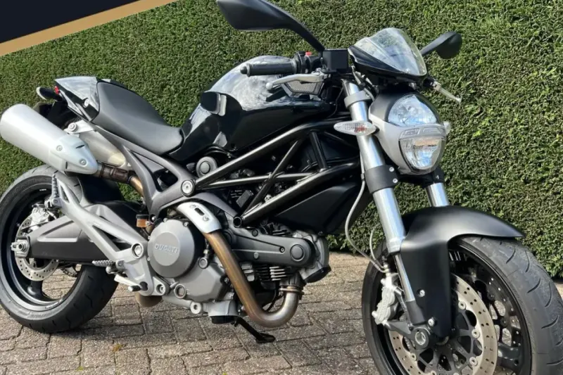 Ducati Monster 696 (2010)
