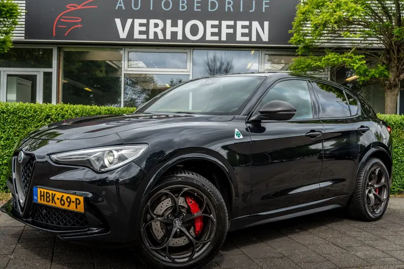 Alfa Romeo Stelvio (2018)