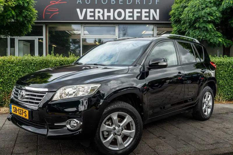 Toyota RAV4 (2011)