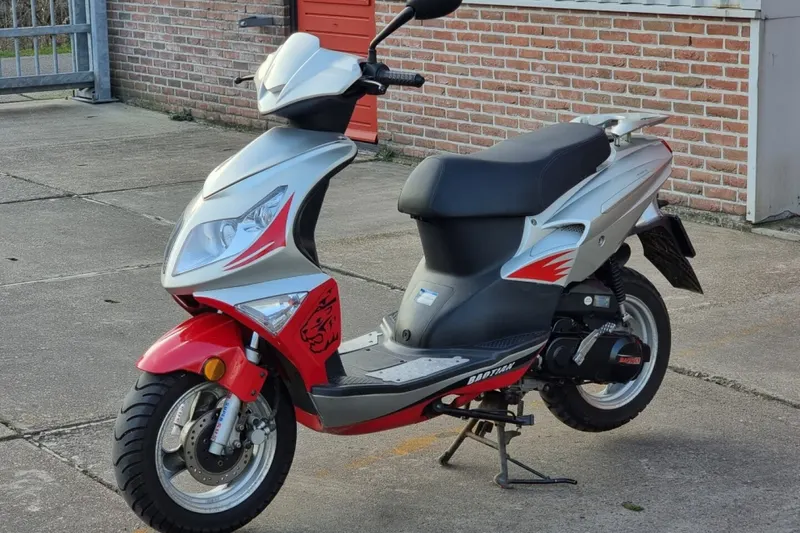 Baotian Snorscooter Eagle -9F (2010)