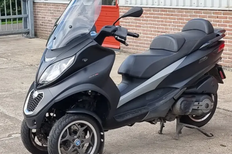 Piaggio Scooter 500 LT MP3 Sport (2017)