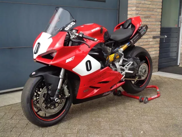 Ducati Panigale V2 (2020) — foto 1