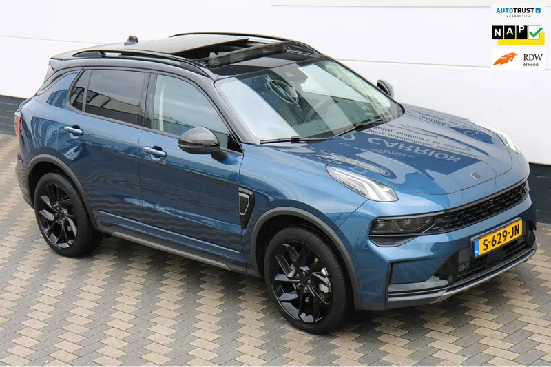 Lynk & Co 01 (2023)