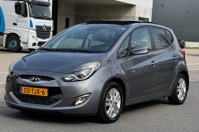 Hyundai ix20 (2012)
