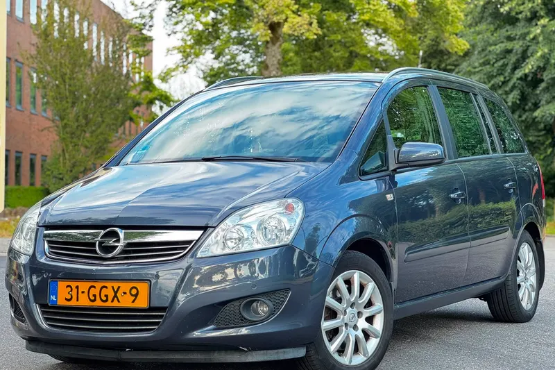 Opel Zafira (2008)