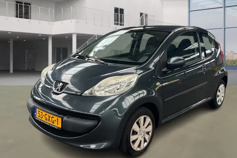 Peugeot 107 (2008)